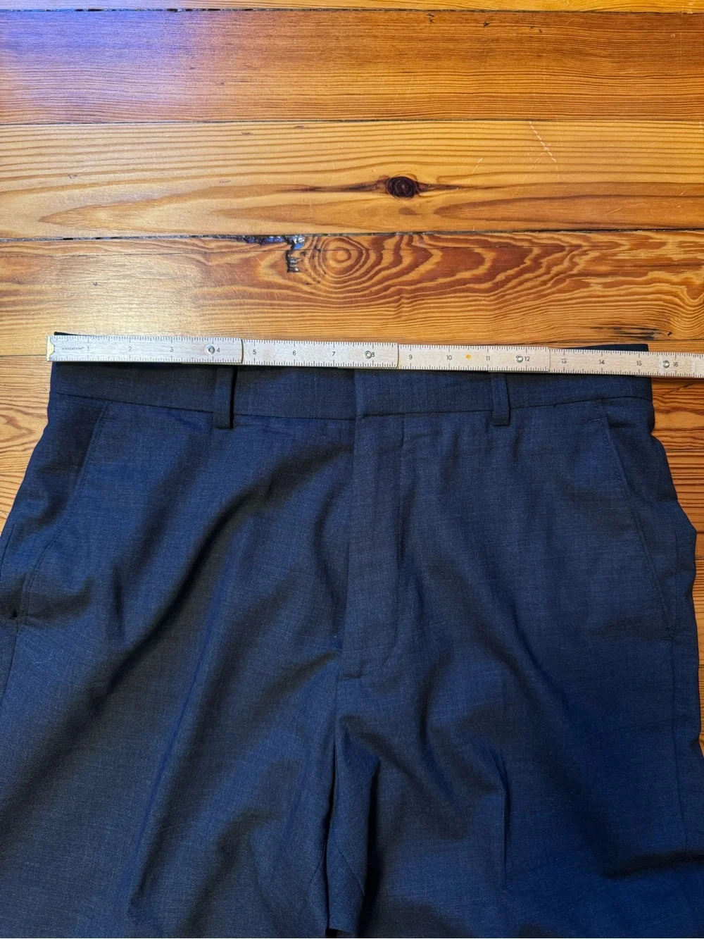 Banana Republic Classic Fit Charcoal Gray Men's Wool Two-Button Suit